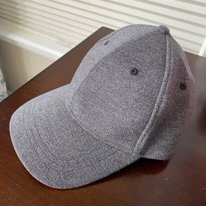Lululemon Women’s Hat!